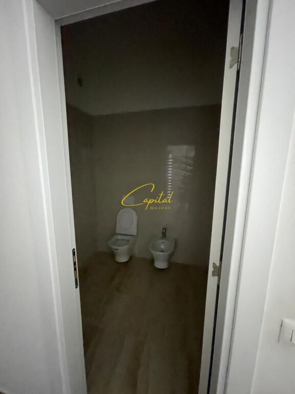 OFFICE FOR RENT 118 M2 PHARMACY COMPLEX 10 650 EURO