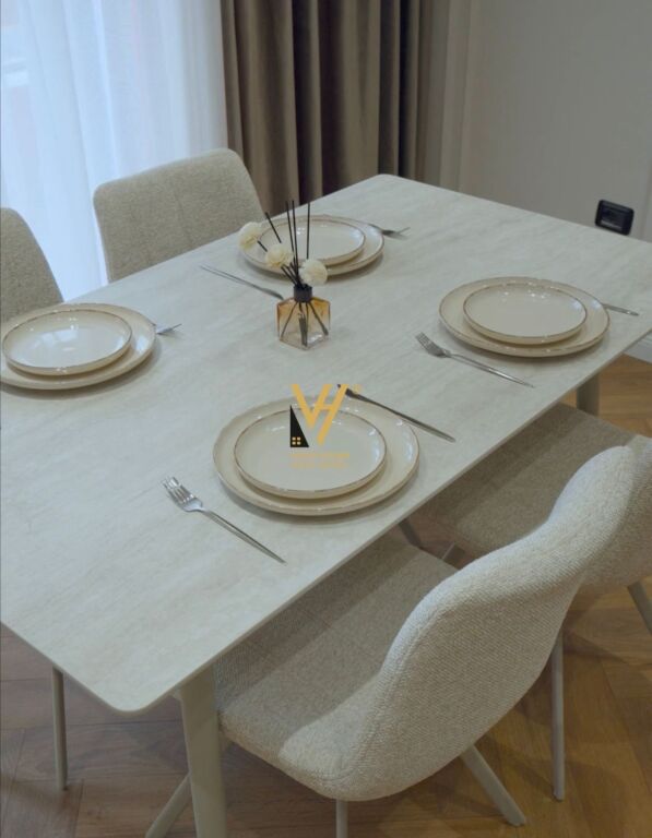 SHITET APARTAMENT 2+1+2 TE PALLATI ME SHIGJETA 25.000.000 LEKE