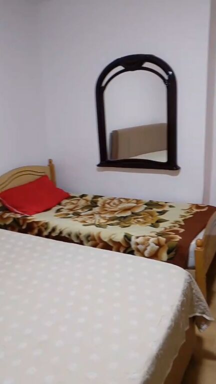 1+1 Shpi private 1 kateshe Te selvia