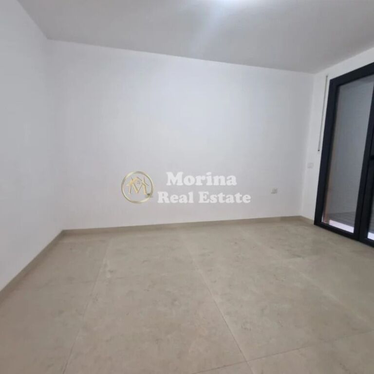 Qera | Ambjent Biznesi | Kongresi i Manastirit | 550 €/muaj