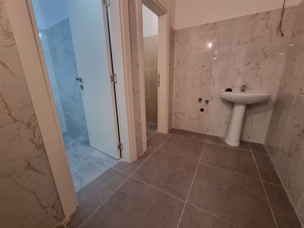 Dyqan - Për Qira - Brryli, Tiranë