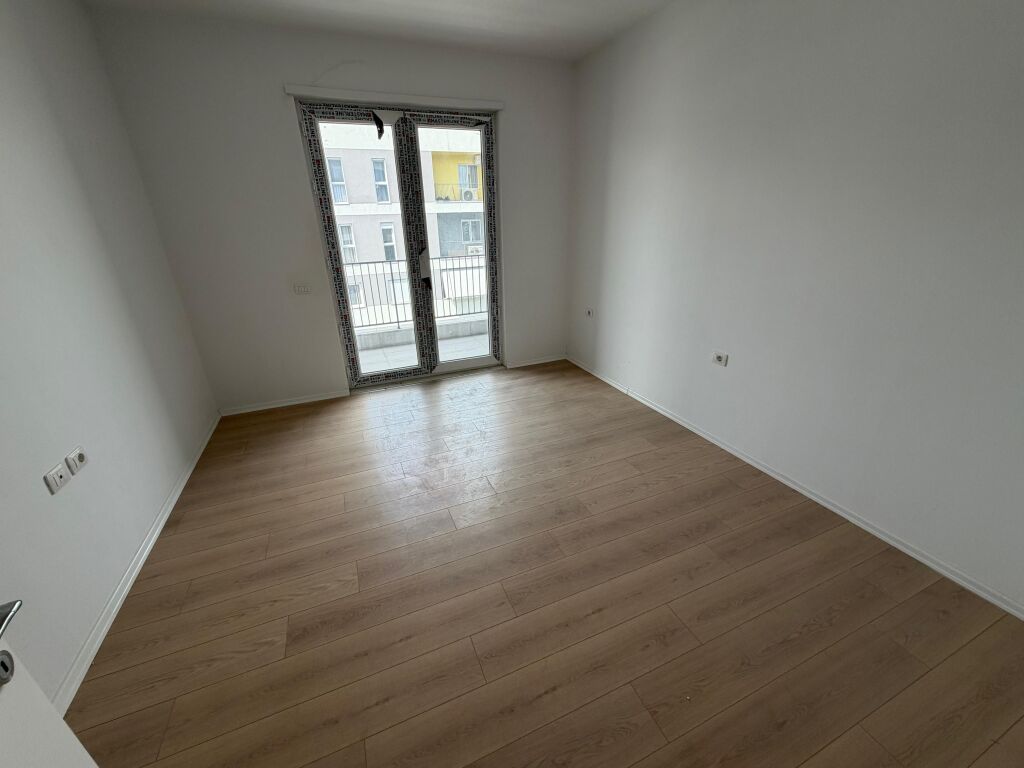 Appartamento 2+1+2 in vendita a Univers City