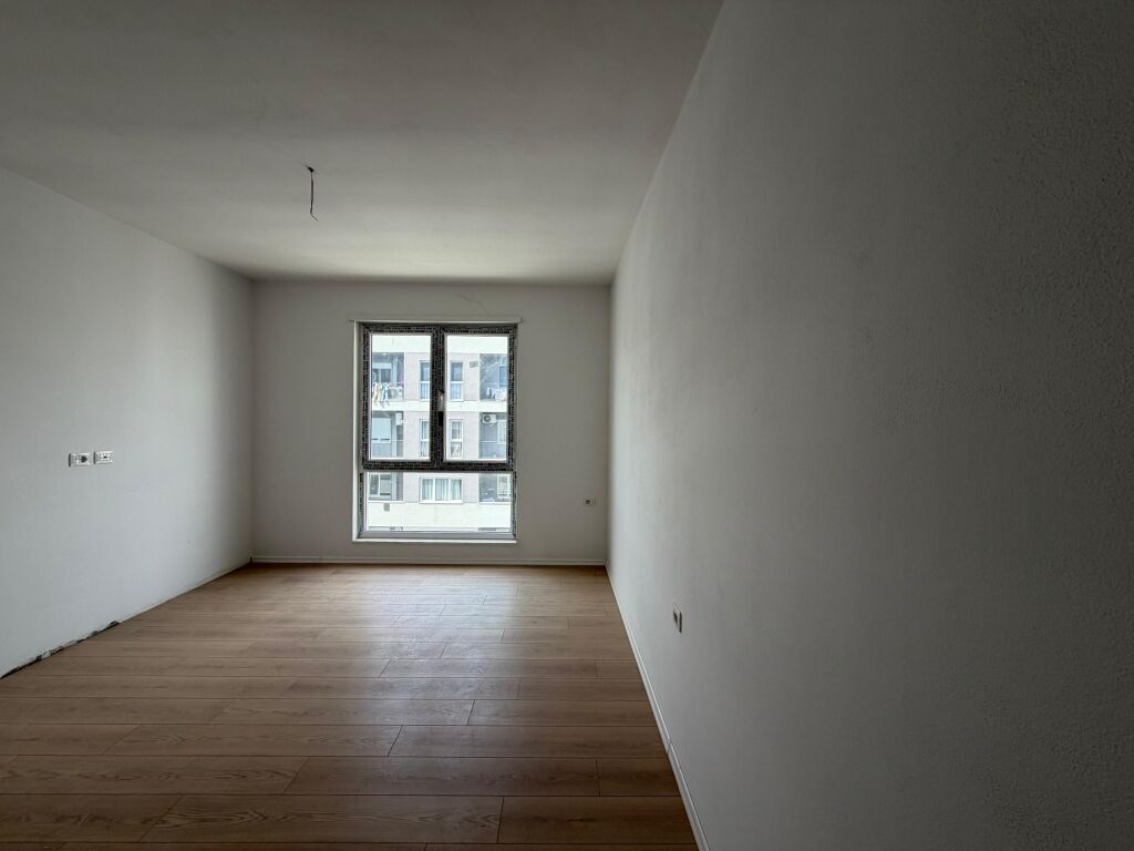 Appartamento 2+1+2 in vendita a Univers City