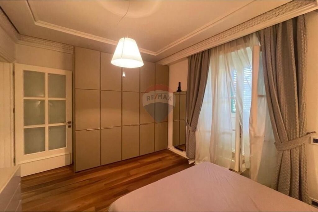 Apartament Modern me Qira tek Shkolla Kuqe