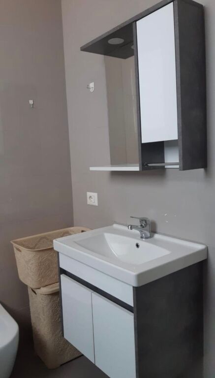 Apartament 1+1 me Qera Kthesa e Kamzes