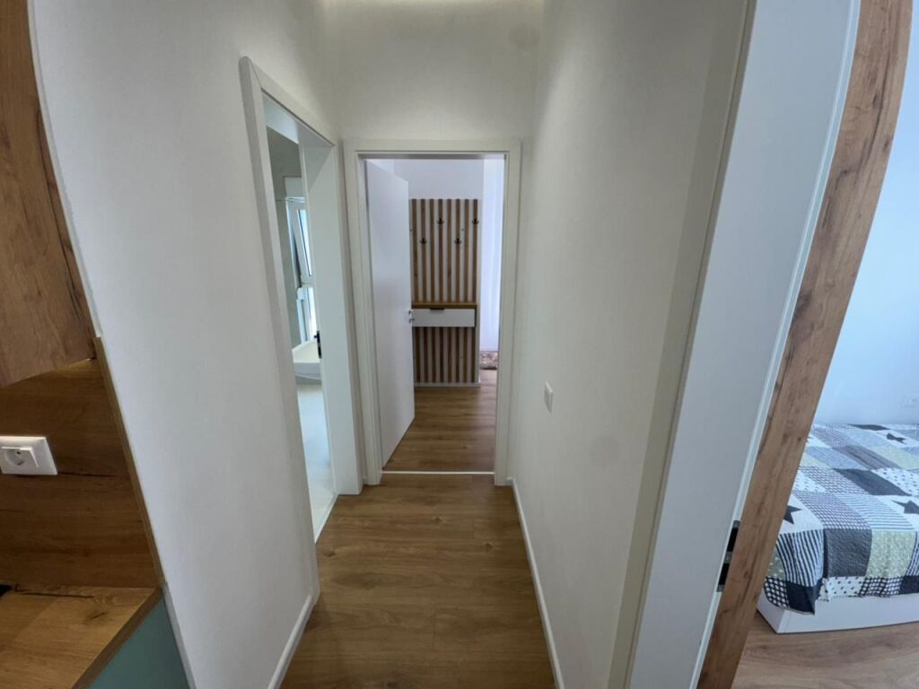 🏡 Jepet me qira 2+1 – Kompleksi Kadiu, Ali Demi (Tiranë) 💰 50,000 lek/muaj 📍 Zonë e qetë, super vendndodhje