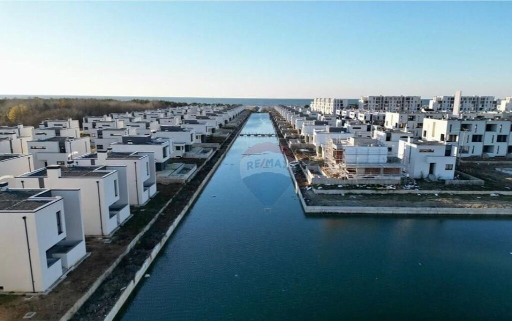 Shitet Vilë | Turquoise Marina Hamallaj, Gjiri i Lalzit ID: 530581010-22