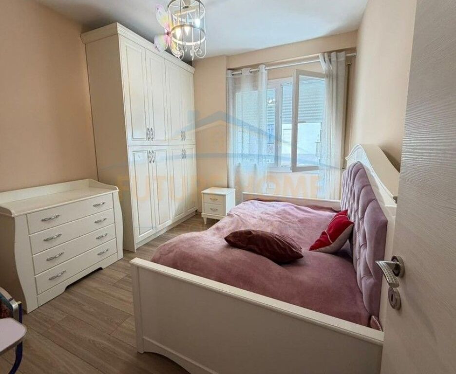 Affitto, Appartamento 3+1+2, Zogu i Zi, Tirane