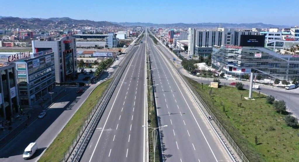 🏭Autostrada Durrës–Tiranë, Km 8 Capannone in affitto