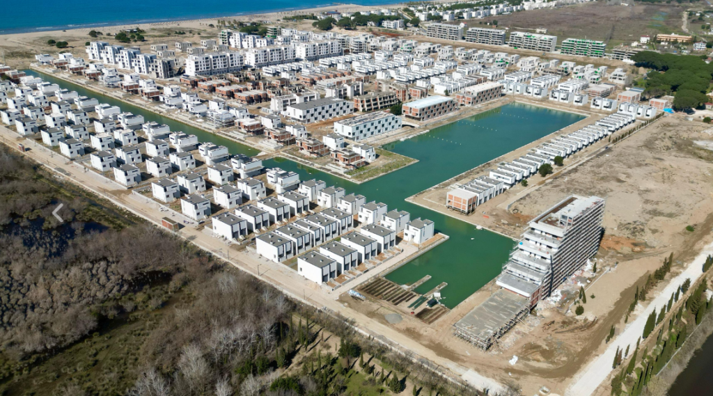 🏘️Shitet Vilë Individuale 2-kateshe te Turquoise Marina,Gjiri Lalzit❗