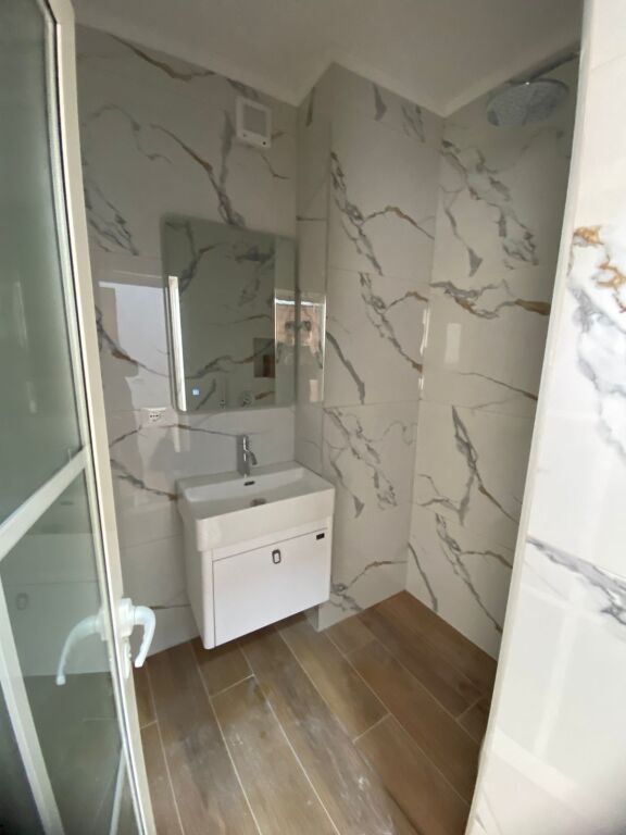 🚨Shitet super  apartament 1+1   📍Pazari i Ri