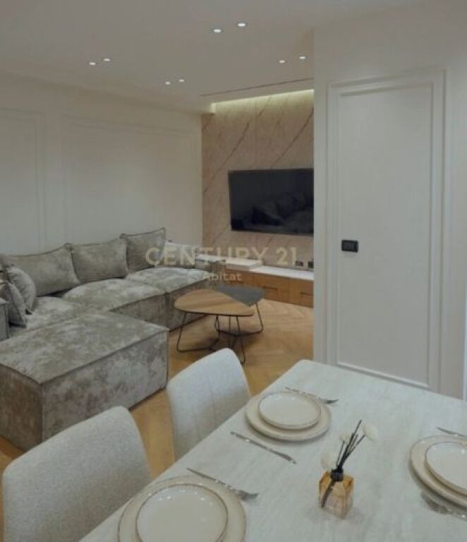 SHITET APARTAMENT 2+1+ GARDEROBE