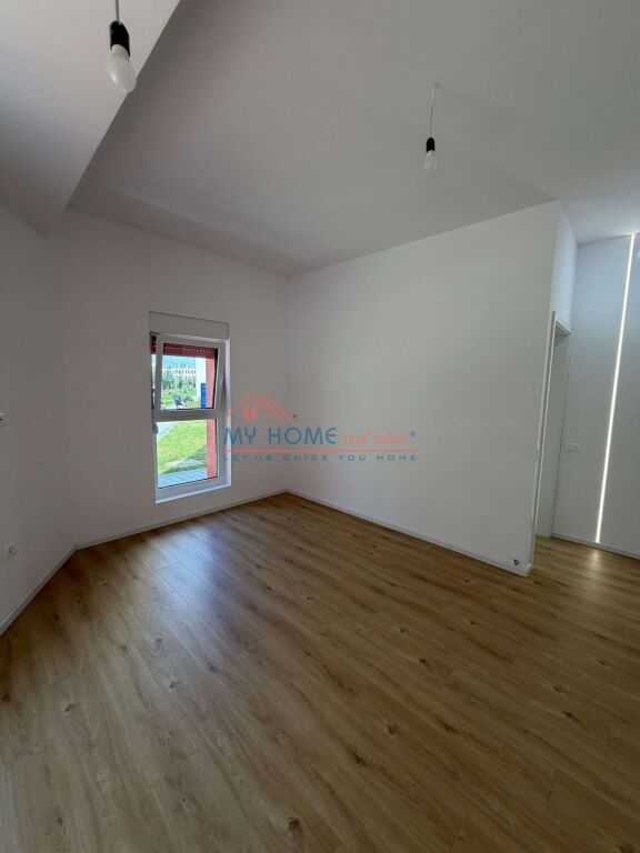 Zyre me qera Ali Demi Tirane