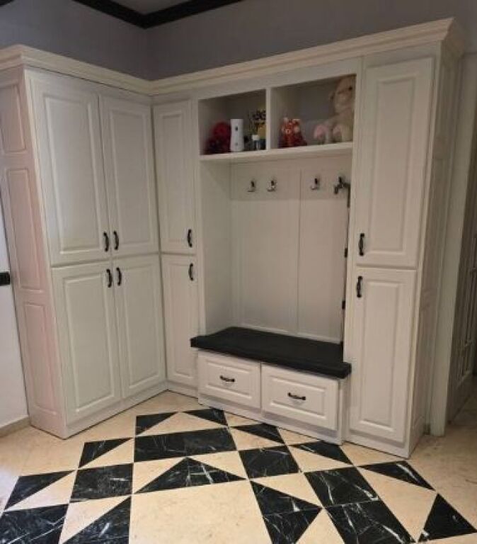 Shitet Apartament i investuar 2+1+2 + dy Ballkone