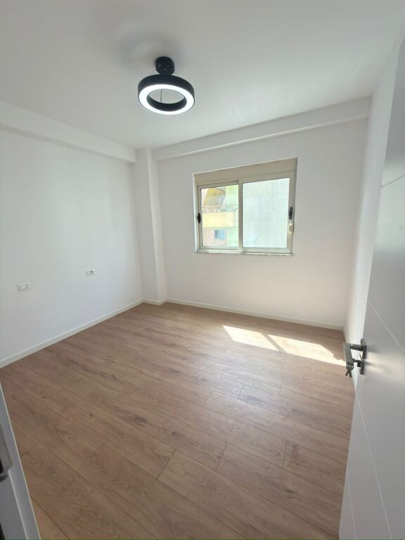 Apartament 2+1, Findacioni Eleonor!