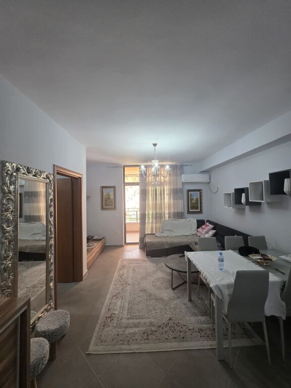 Apartament 1+1 te vila L 2 I mobiluar me 400€