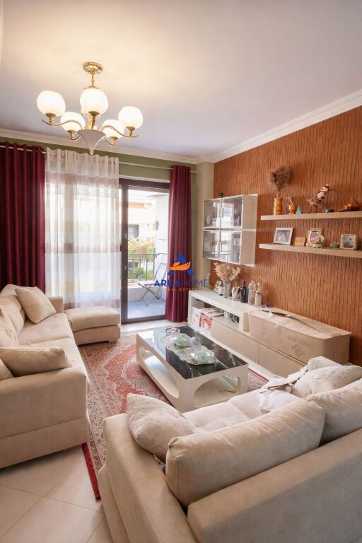 SHITET APARTAMENT 2+1+2BALLKONE "PRANE BAR ARTISTIT, ASTIR" 160.680 EURO