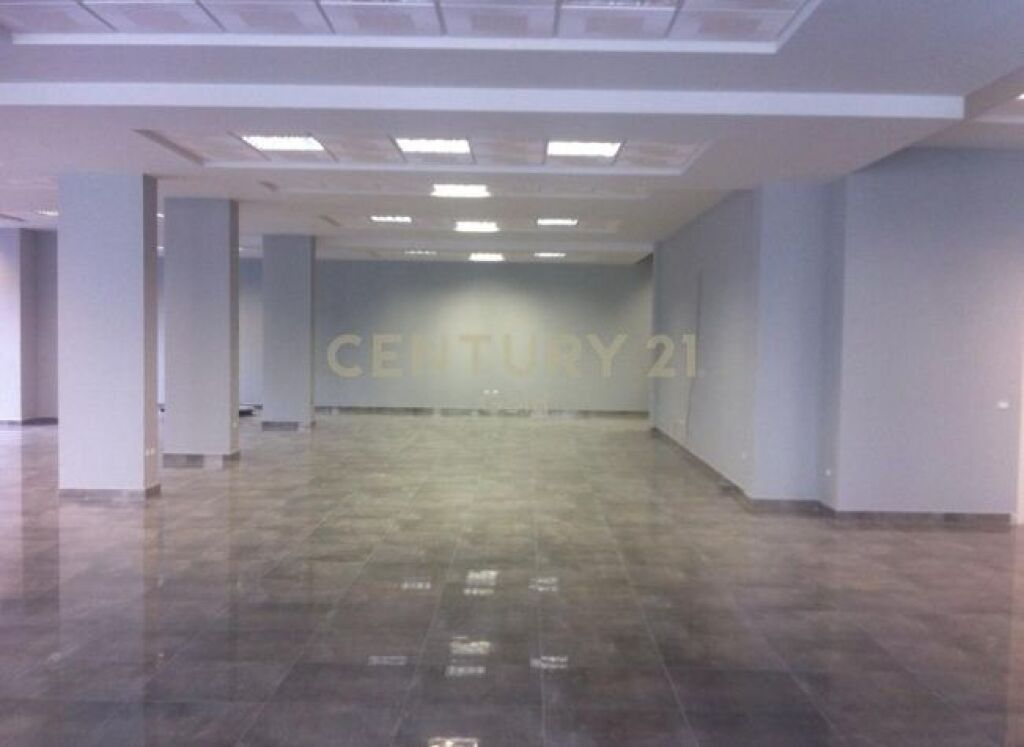 AMBIENT KOMERCIAL (ZYRA) PER QIRA