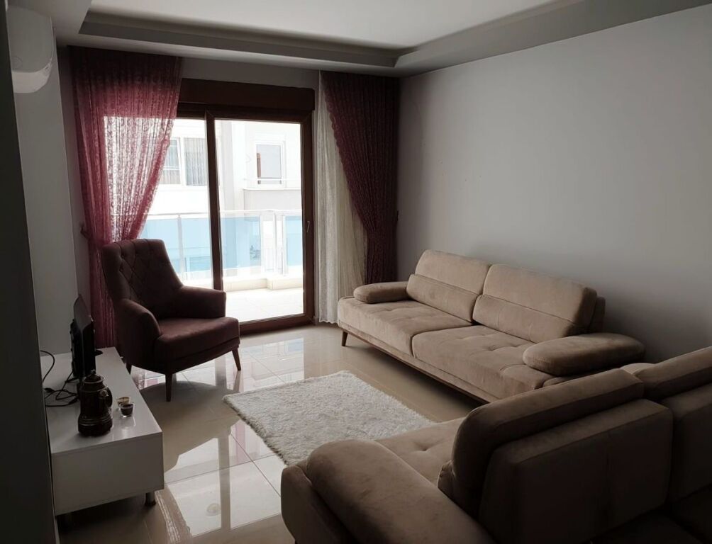 Tek spitalet mjeksia amerikan 2 jepet me qera 2+1 i mobiluar me reja i modidikuar ne 2+1 pallat i ri!