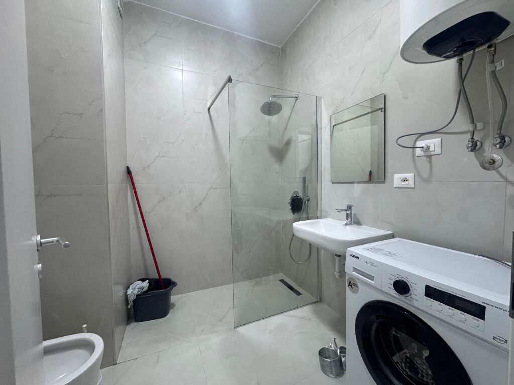 Apartament 1+1 me Qira 40.000Leke tek Ali Demi