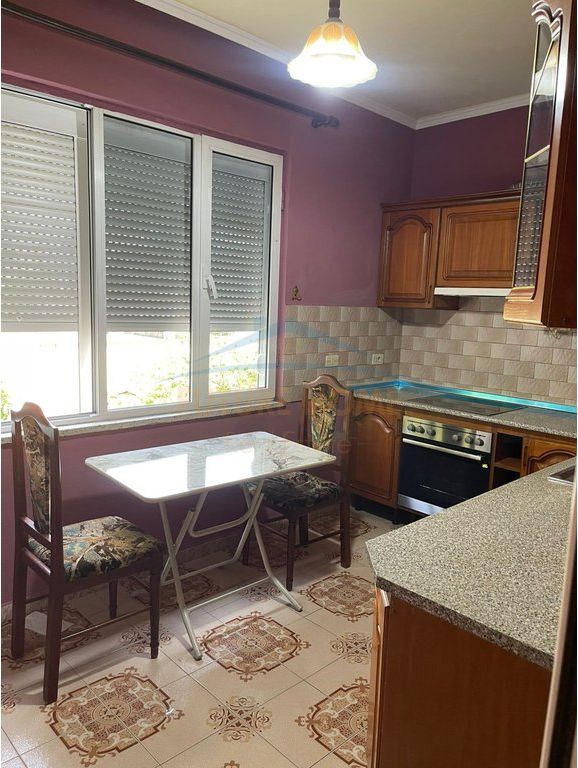 Shitet, Apartament 2 +1+2, Bulevardi Gjergj Fishta, Tirane.