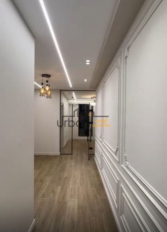 Rent, Commercial Space, Near the Center, Tirana - 4500€ | 240 m²