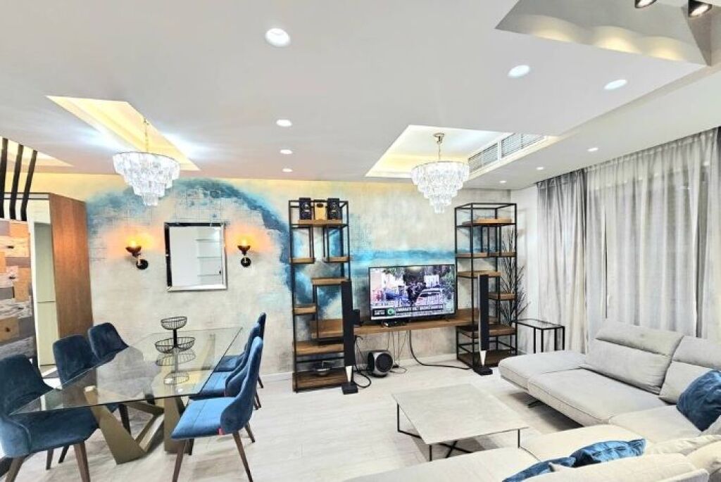 APARTAMENT 2+1+2 PER QIRA