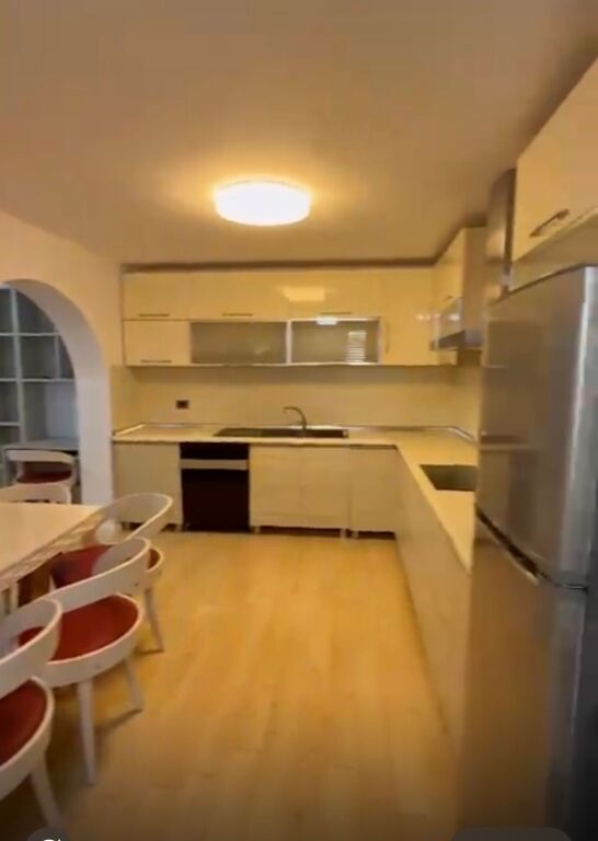 Appartamento in vendita 2+1 in via Elbasanit