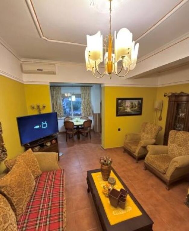 VENDESI APPARTAMENTO 2+1