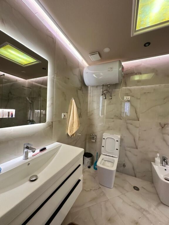 IN VENDITA 3+1+2 ASTIR BAR UNIVERSI 233.450€