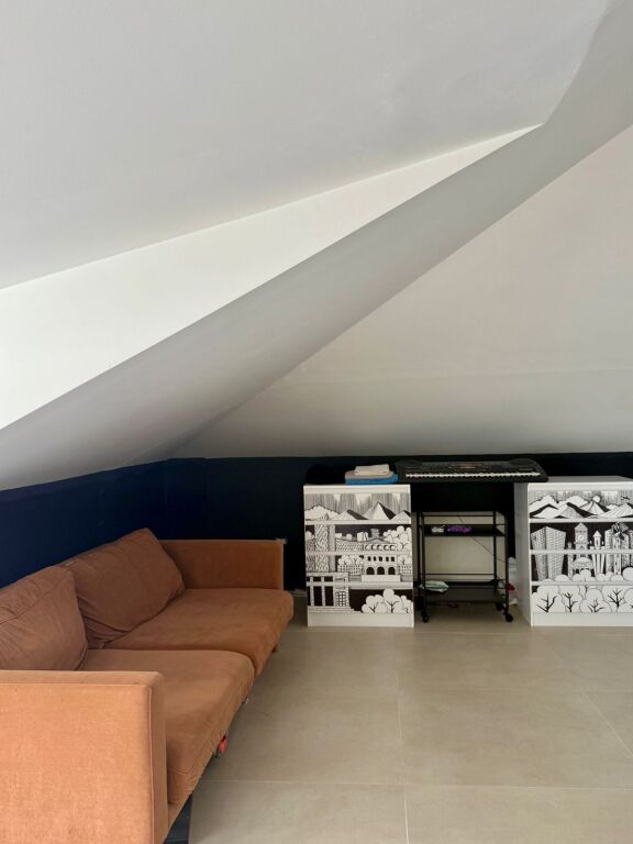 Jepet me qera triplex – Sauk, pranë Rezidencës “Porta e Gjelbër”