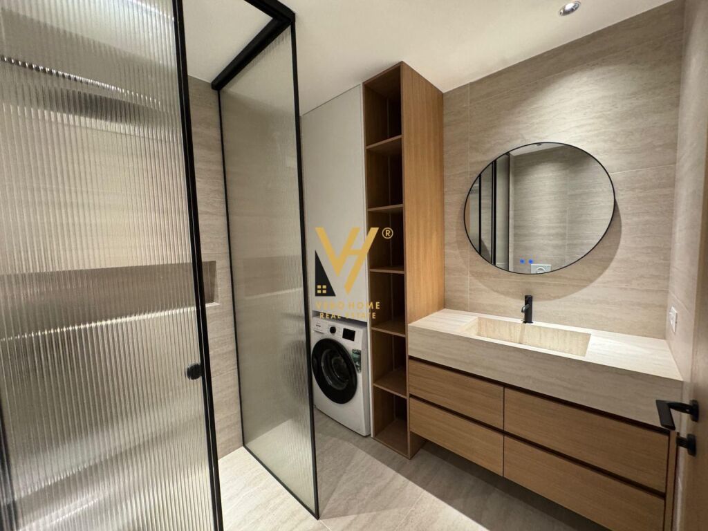 JEPET APARTAMENT 1+1+BLK ME QERA TEK KOMUNA E PARISIT 950 EURO