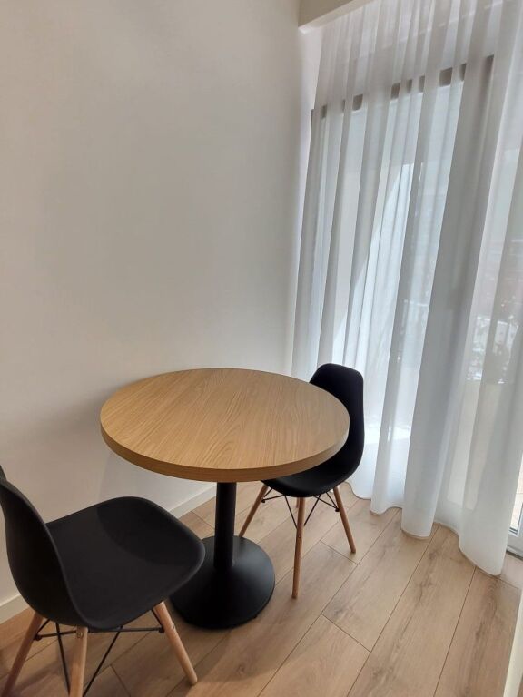 Shitet Apartament 1+1 – Liqeni i Thatë, Tiranë