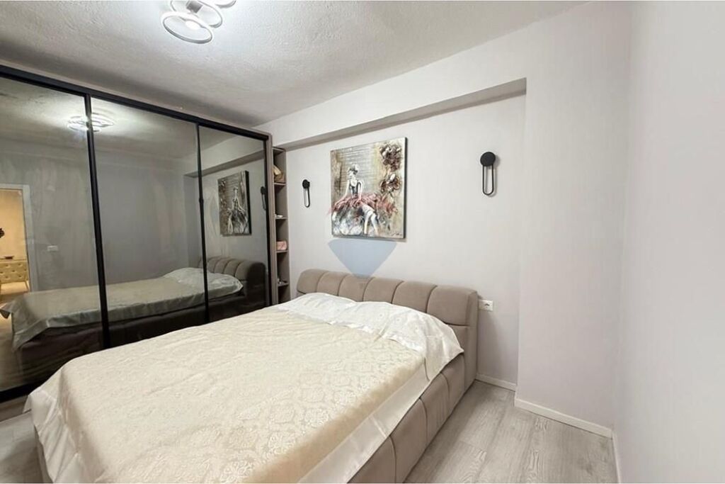 Apartment 2+1+2 for sale near Dinamo Stadium