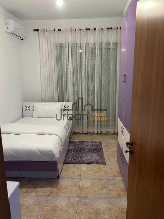 Qera, Apartament 2+1, Pazari i Ri, Tiranë - 800€ | 100 m²