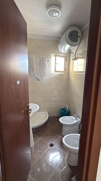 Affitto | Apartament 2 + 1 | Fusha Aviacionit | 600 €/mese
