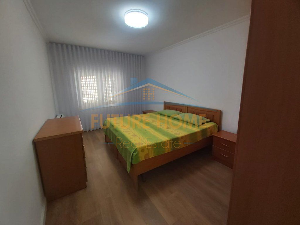 Qira, Apartament 2+1, Stadiumi Dinamo