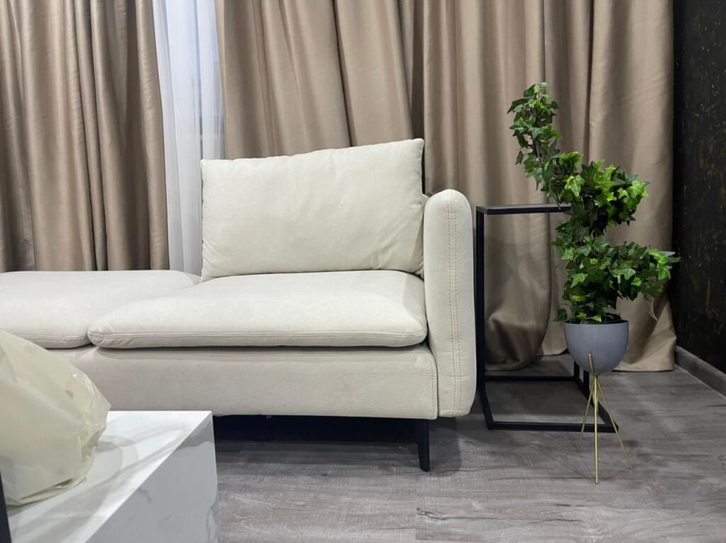 Affittasi App. 2+1 vicino a Via Kavaja e Globe 650 euo