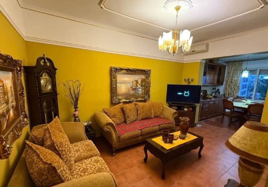 VENDESI APPARTAMENTO 2+1