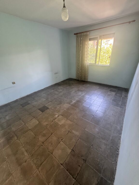 🏡 VENDESI APPARTAMENTO 2+1 – ALI DEMI (VICINO ALLA SCUOLA 1 MAGGIO)