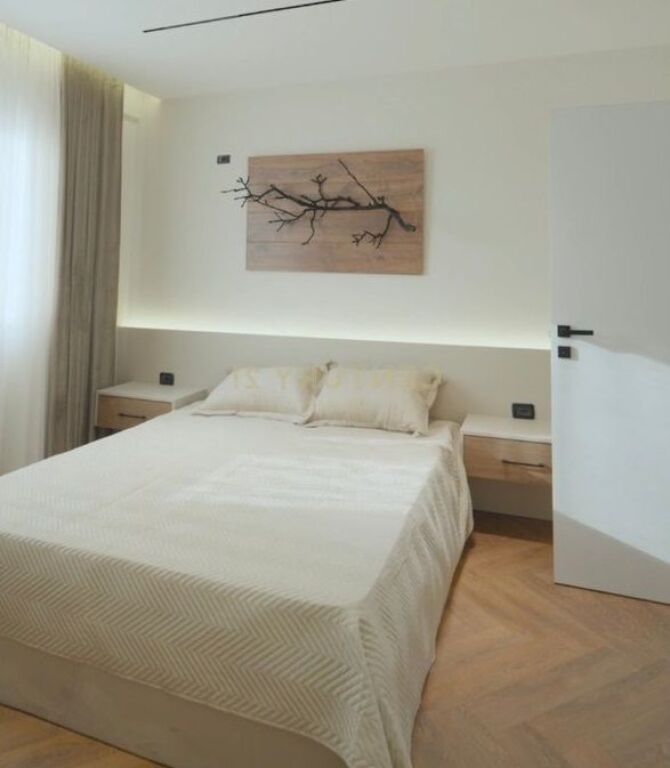 Appartamento in vendita 2+1 e guardaroba, Di fronte a Delijorgji