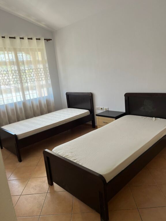 APARTAMENT ME QERA 3+1 SELITE 55.000 LEKE FH-69168