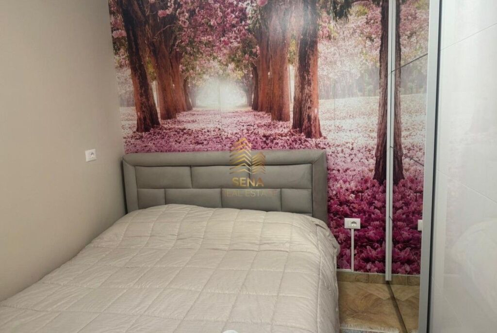 Qira, Apartament 1+1+Blk, Rruga e Barrikadave, 650 Euro/muaj