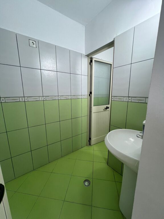 Jepet me qera ambient biznesi