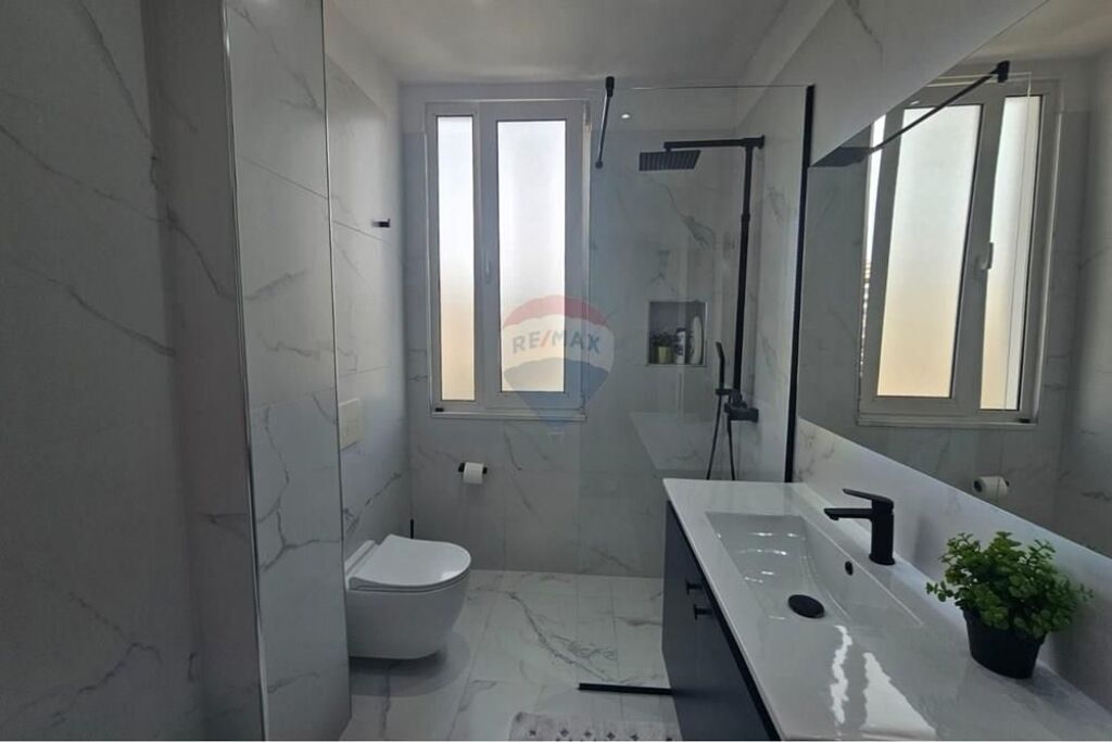 Apartament 1+1 per shitje tek 21 Dhjetori!