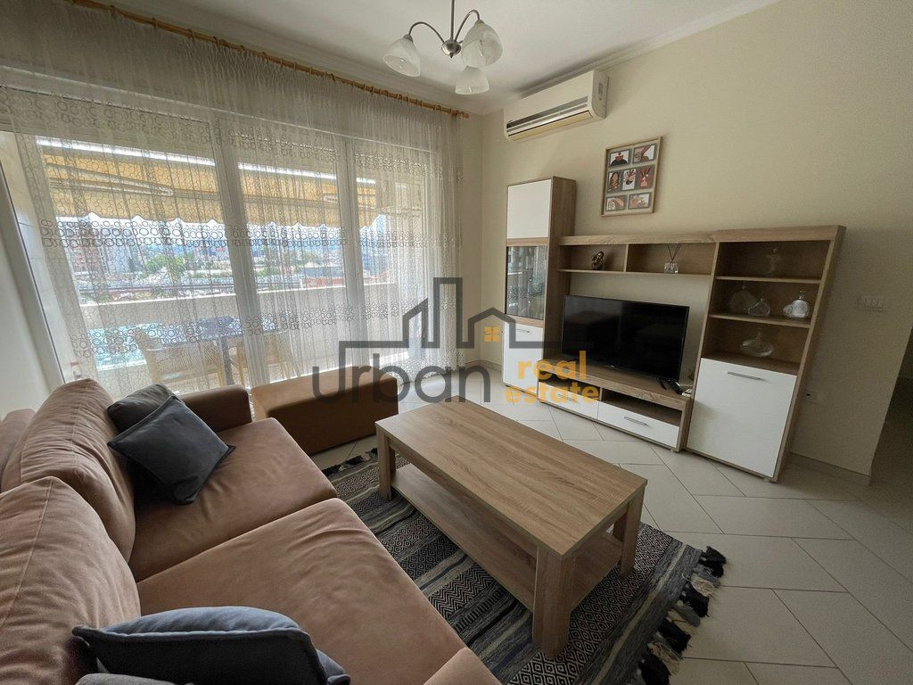 Qera, Apartament 2+1, Perball Delijorgjit, Tiranë - 750€ | 76 m²