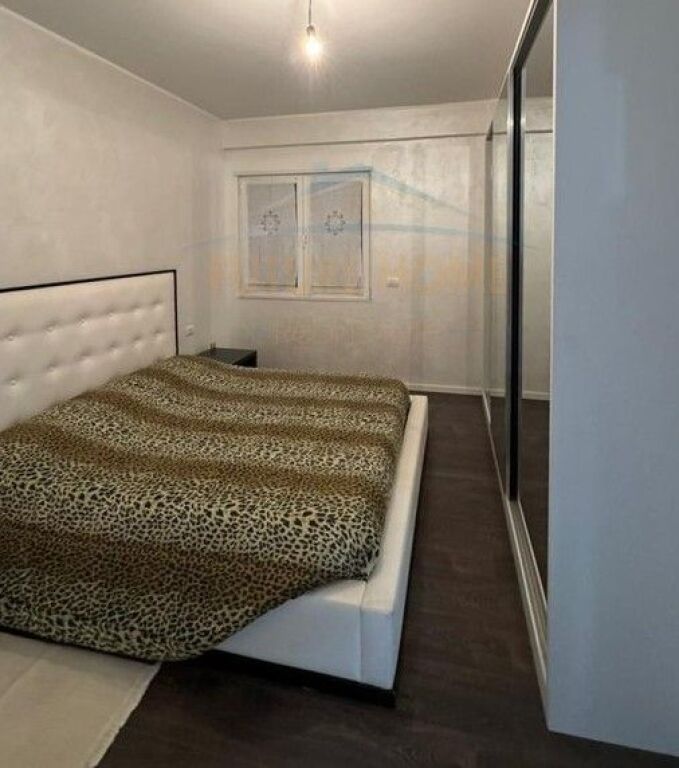 Qera, Apartament 2+1+2+ Post parkimi , Fresk