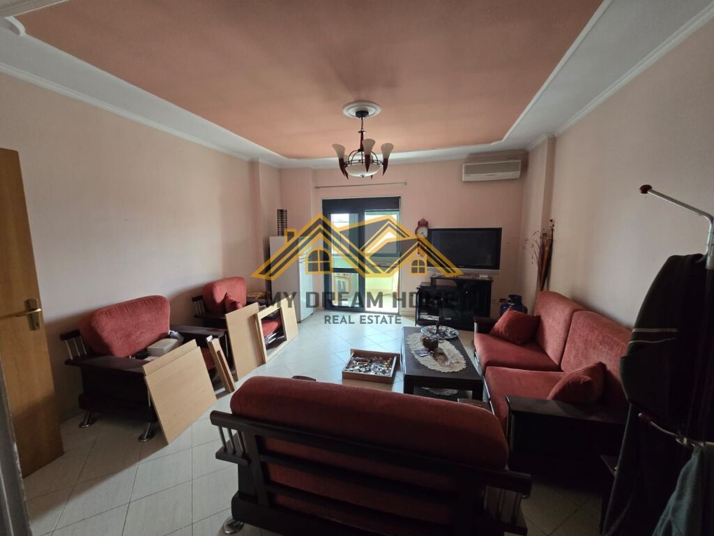 SHITET APARTAMENT 3+1+2T+2 BALLKONE PRANE MARKATES DURRES!