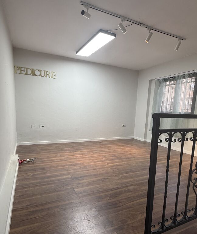 Dyqan  për qira tek Mine Peza