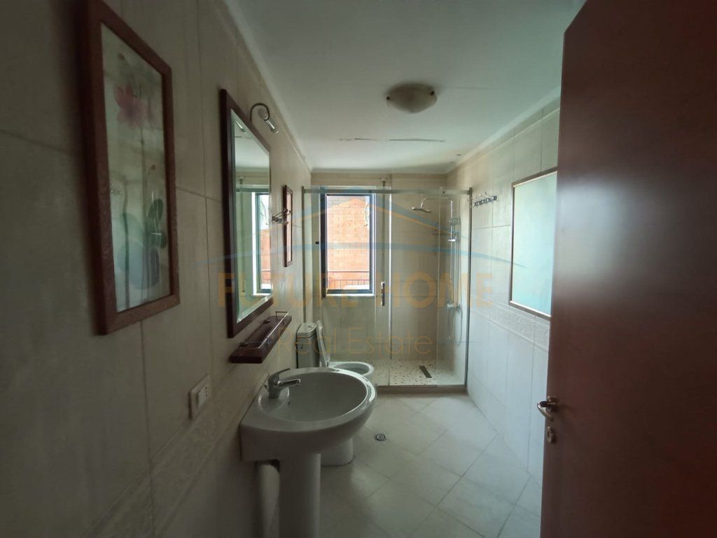 Rent, Office space, Bllok, Tirana